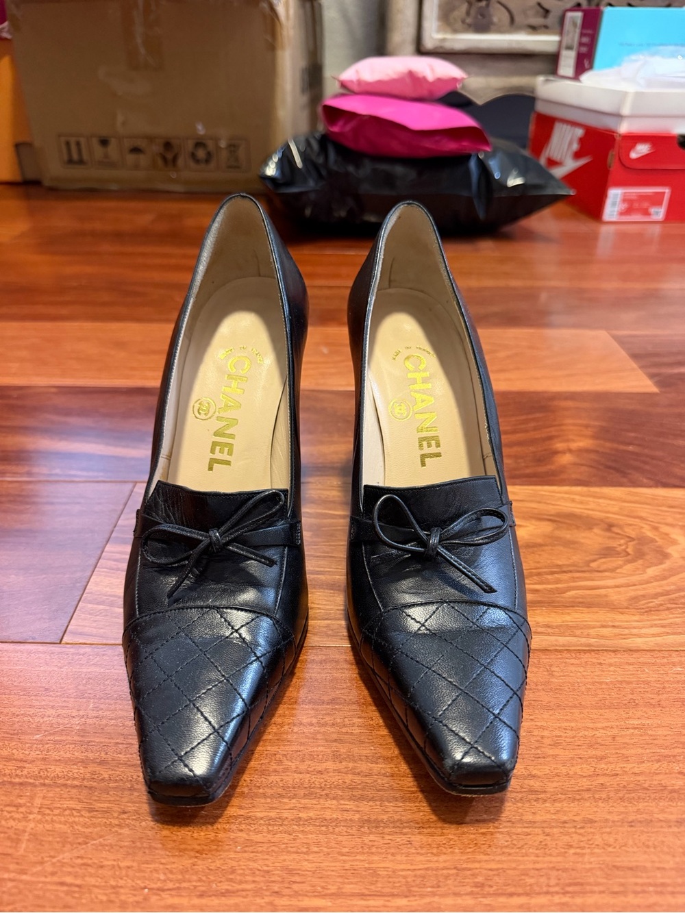CHANEL Black Quilted Leather Pointed Pumps with Bow